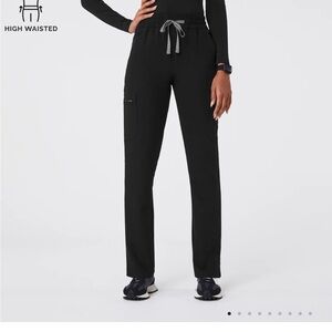 FIGS High Waisted Dowa Scrub Pant size Medium